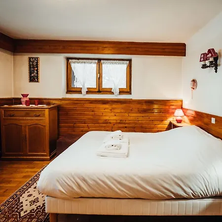 Reine Des Pres 1 Furnished Flat